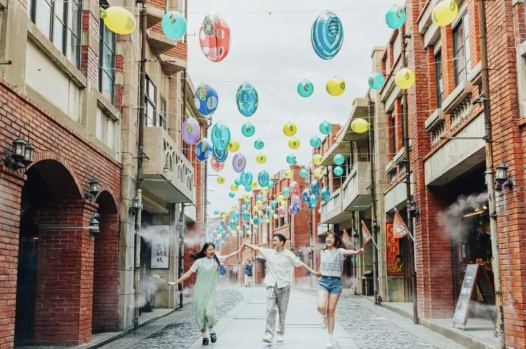 National Center for Traditional Arts traditional buildings