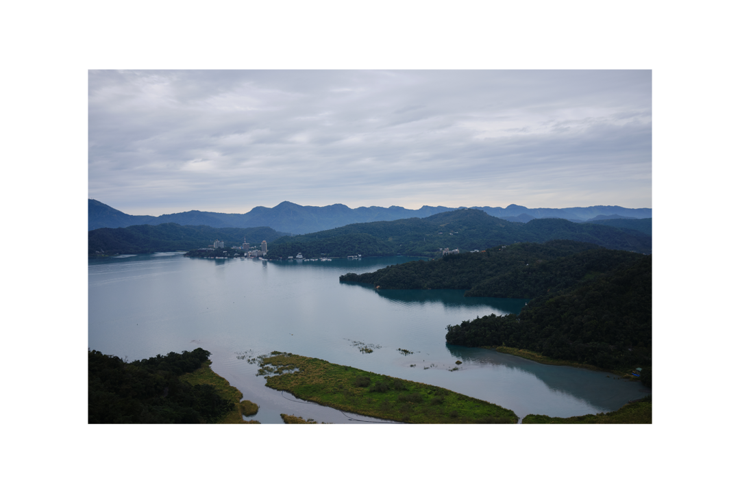 Exploring the urban landscape of Taichung, Taiwan. Discovering Taichung: cityscapes, culture, and cuisine. A typical Taichung street scene with local shops and people. Discovering Taichung: cityscapes, culture, and cuisine.