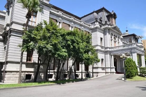 The grand exterior of Taipei Guest House with Roman columns