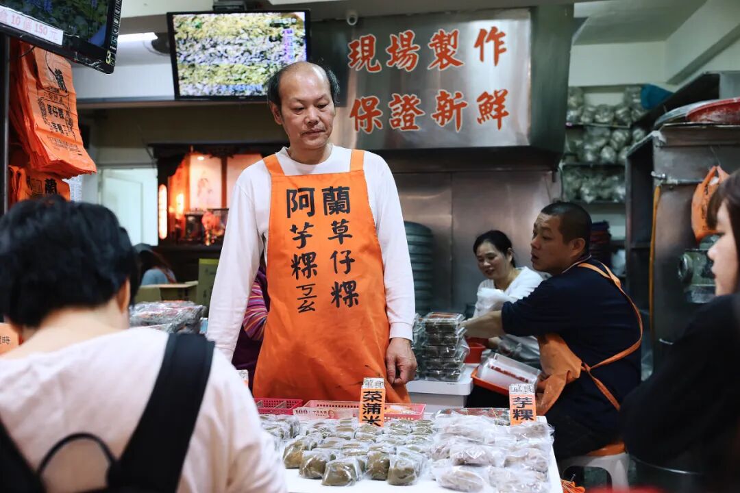 Historic Jiufen lanes. A glimpse into the vibrant daily life of Jiufen.