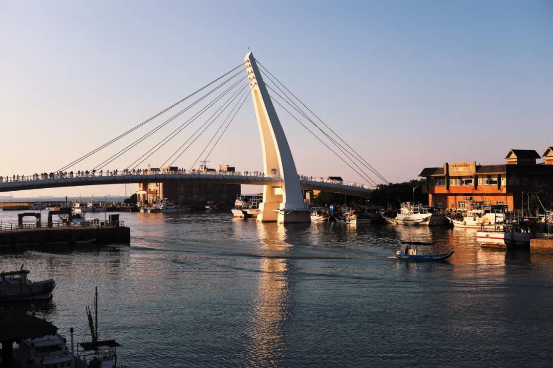 Classic Tamsui A-Gei: A Must-Try Local Dish