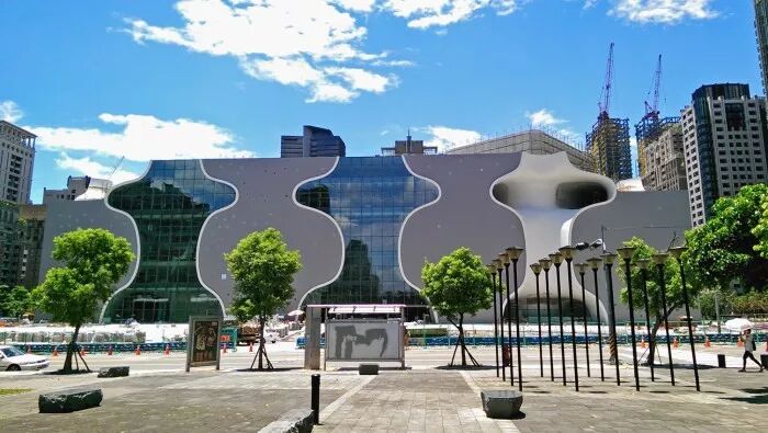 National Taichung Theater: Architectural Marvel The iconic, curved architecture of the National Taichung Theater
