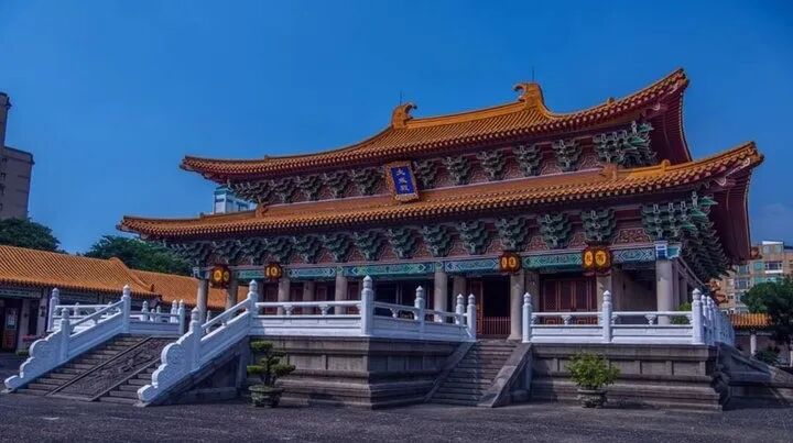 Grand exterior of the Chimei Museum in European style
