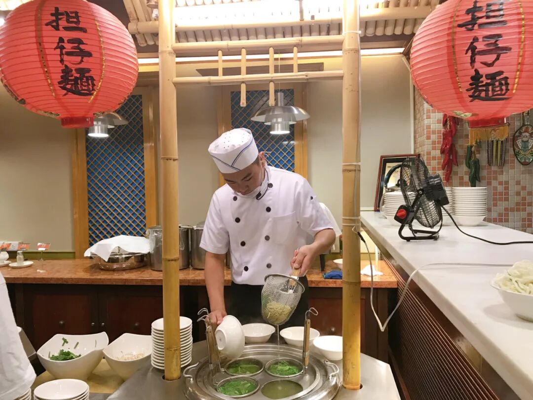 Delicious Danzai noodles served at a buffet, a Taiwanese culinary specialty.