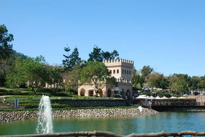 Xinshe Manor: European Charm in Taiwan Xinshe Manor, a European-style castle nestled in lush greenery