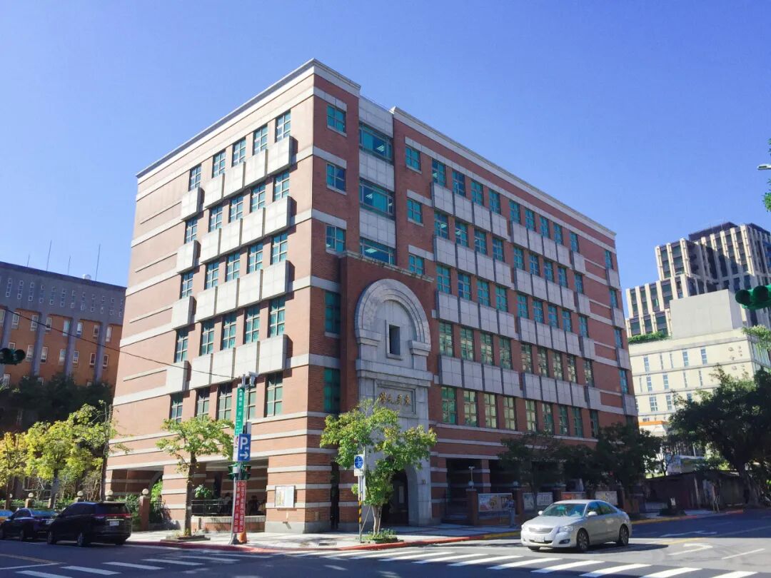 Impressive architecture, possibly a grand entrance, at Soochow University.