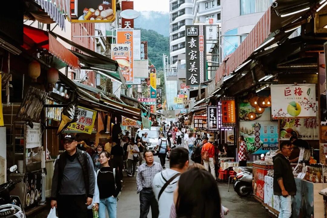 Ita Thao Old Street with food stalls