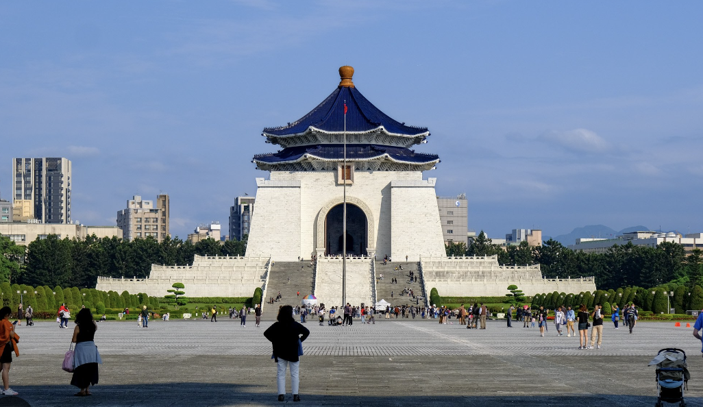 Chiang Kai-shek Memorial Hall with blue sky