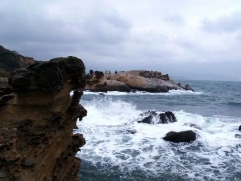 Distant view of Twenty-Four Filial Exemplars Mountain