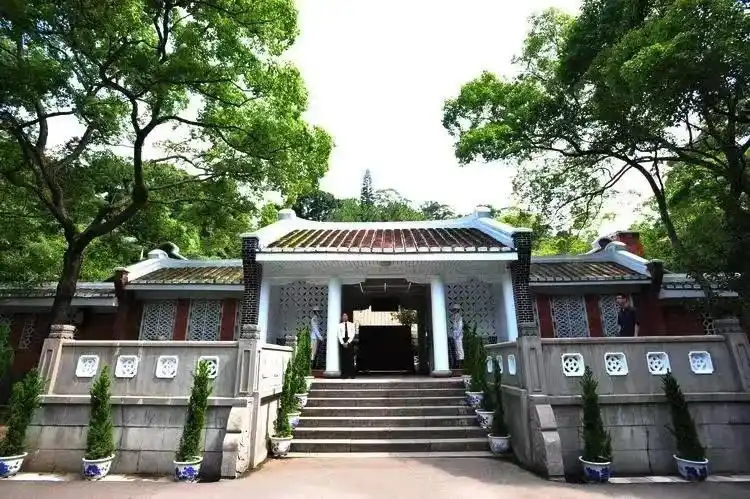 An architectural rendering of the Cihu Mausoleum, a traditional courtyard-style structure, reflecting its historical design.